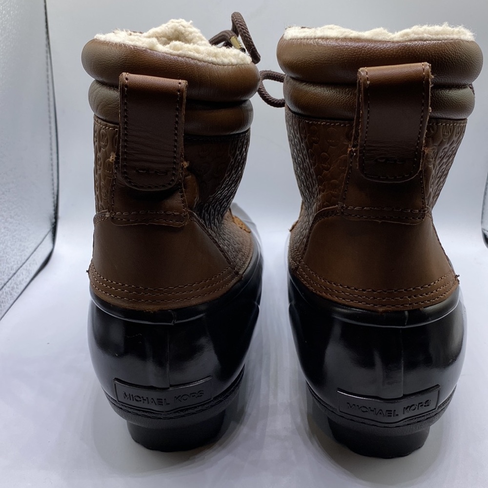 Michael Michael Kors Easton Lace-up Duck Boot Size 10 - Picture 4 of 13